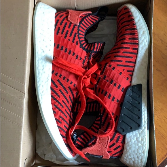 Adidas NMD R2 - Picture 4 of 5